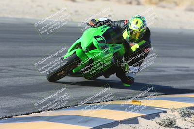 media/Jan-10-2025-CVMA Friday Practice (Fri) [[489e0da257]]/Group 4 and Trackday/Session 2 (Turn 4 Inside)/